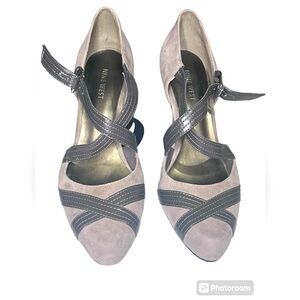 NINE WEST 💥NEW💥 light gray suede and dark gray leather heels with strap Size 9